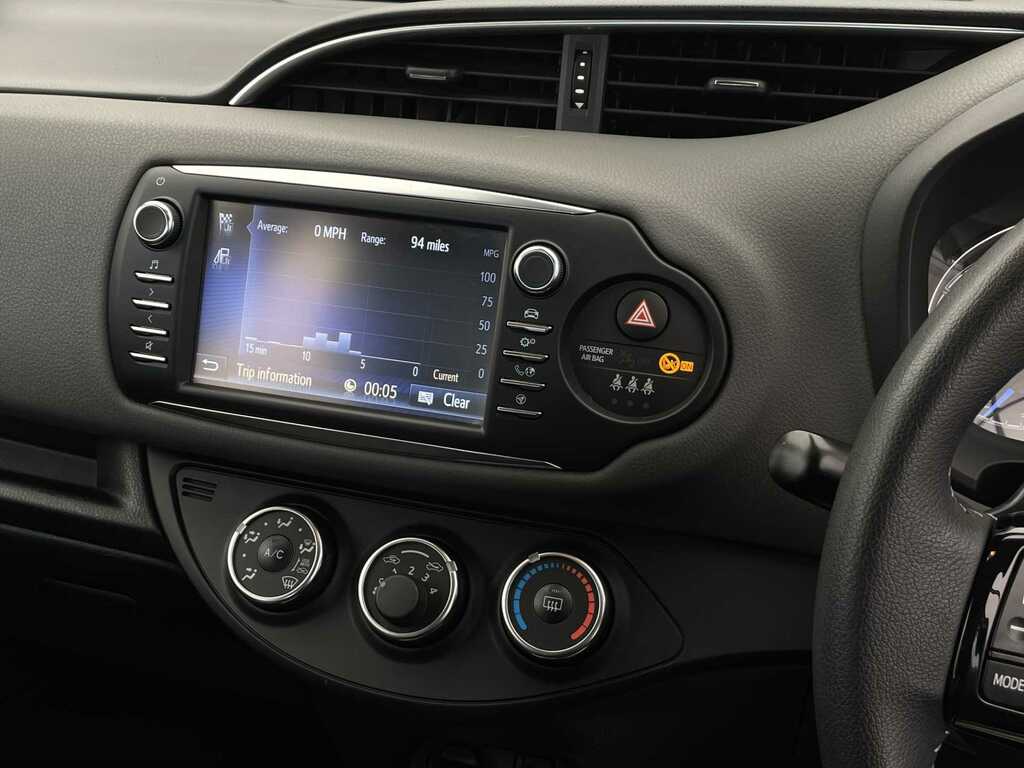 Toyota Yaris Icon Tech Red #35