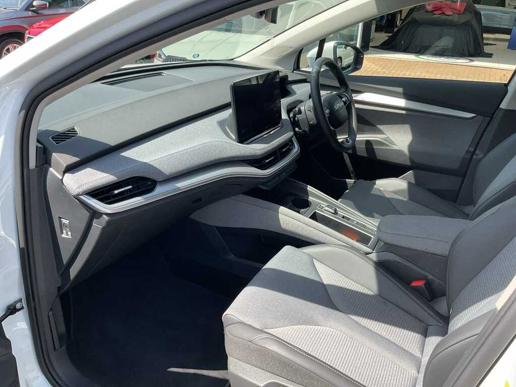 Skoda ENYAQ 210Kw 85 Edition 82Kwh White #2