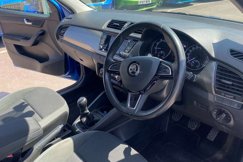 Skoda Fabia 1.0 Tsi 110 Se L Blue #6