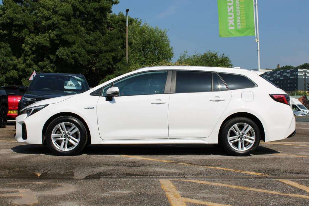 Suzuki Swace Ultra Hev Cvt White #3