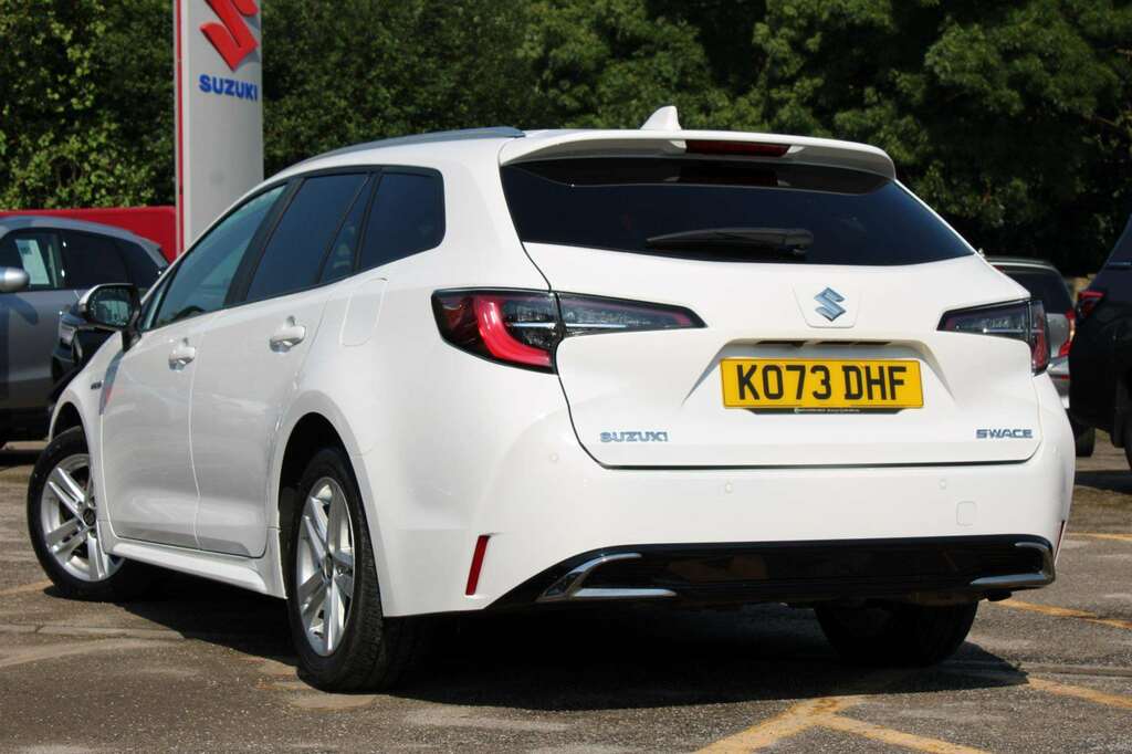 Suzuki Swace Ultra Hev Cvt White #5