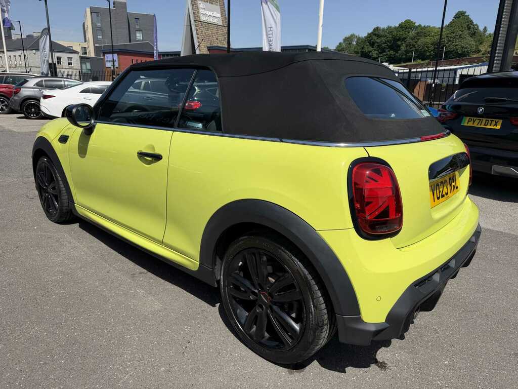 Mini Convertible Sport Auto Yellow #5