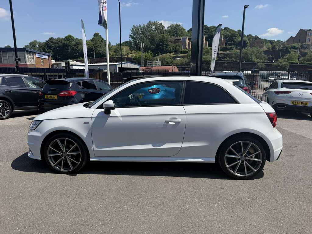 Audi A1 S Line Black Edition T White #4