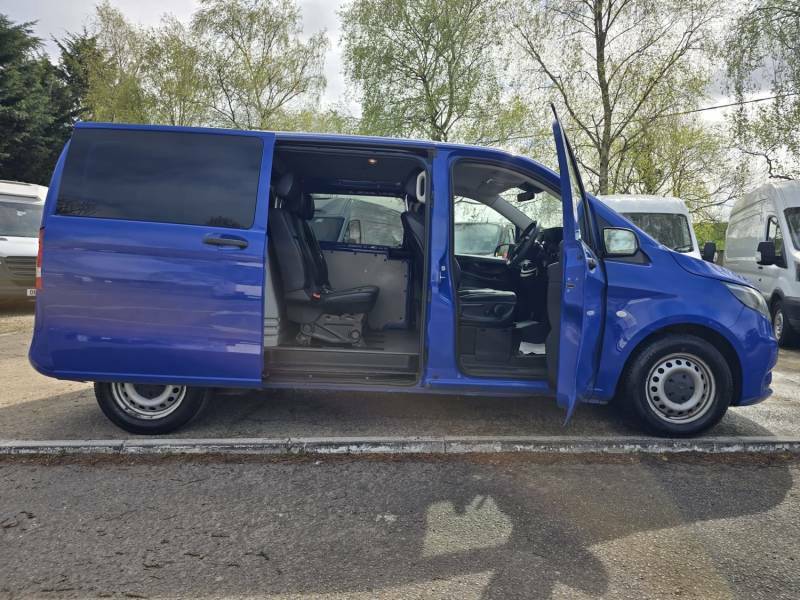 Mercedes-Benz Vito 2.0 114 Cdi Progressive Crew Van G-tronic Rwd No YF71NRZ Blue #6