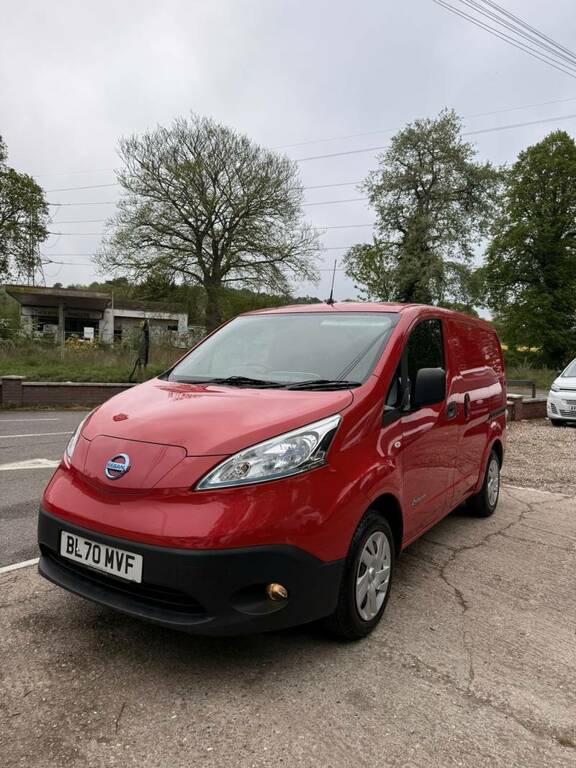 Nissan e-NV200 80Kw Acenta Van 40Kwh Long Range - 2021 70 Red #2