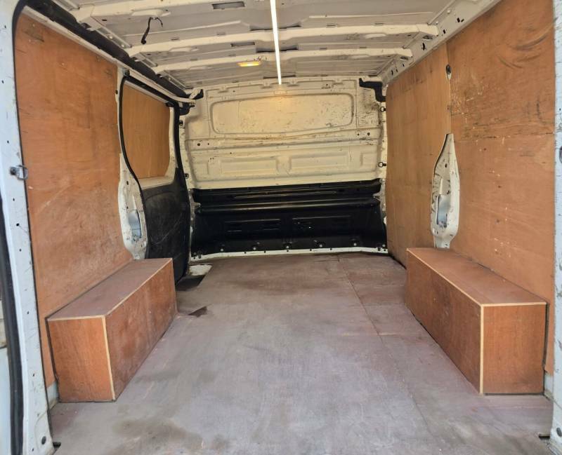 Vauxhall Vivaro Diesel White #12