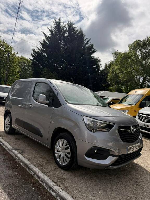 Vauxhall Combo 1.5 Turbo D 2000 Sportive Low Mileage Grey #6