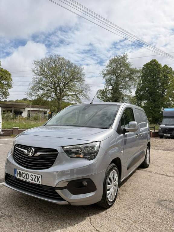 Vauxhall Combo 1.5 Turbo D 2000 Sportive Low Mileage Grey #2