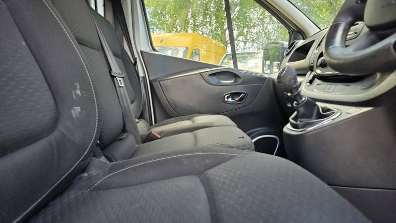 Vauxhall Vivaro Diesel White #19