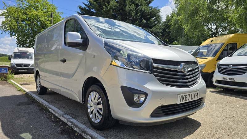 Vauxhall Vivaro 1.6 Cdti 2900 Biturbo Ecotec Sportive L2 Lwb Silver #3