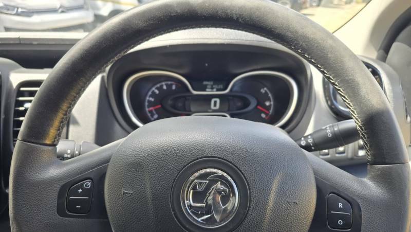 Vauxhall Vivaro Diesel White #14