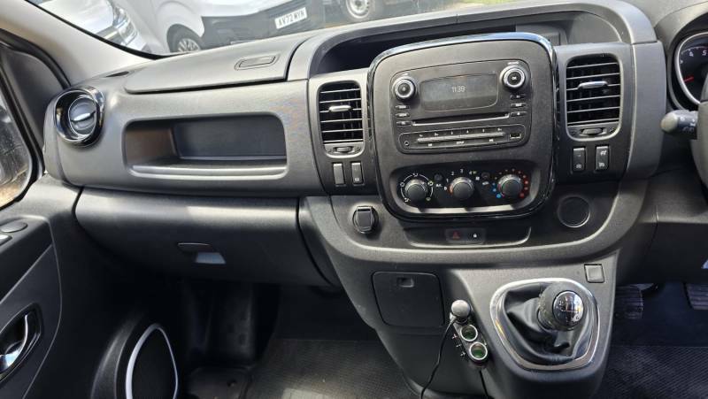Vauxhall Vivaro Diesel White #13