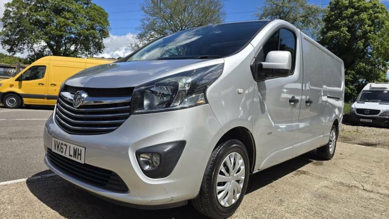 Vauxhall Vivaro 1.6 Cdti 2900 Biturbo Ecotec Sportive L2 Lwb Silver #2
