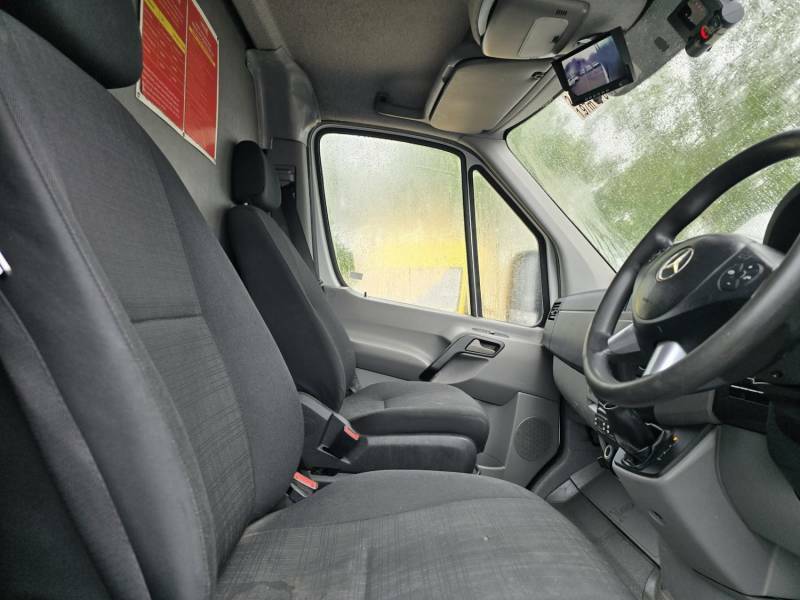 Mercedes-Benz Sprinter 311 Cdi Panel Van White #14