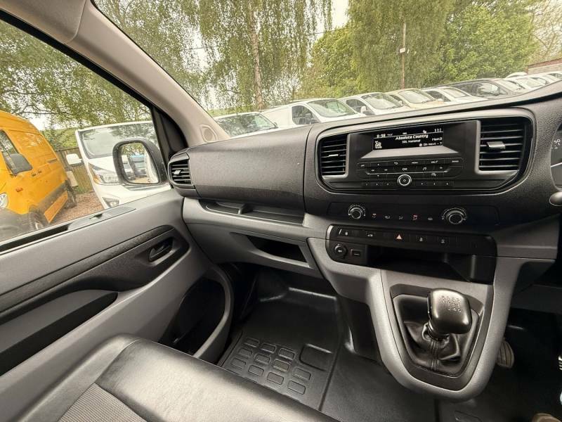 Vauxhall Vivaro 2020 70 1.5 Black #15