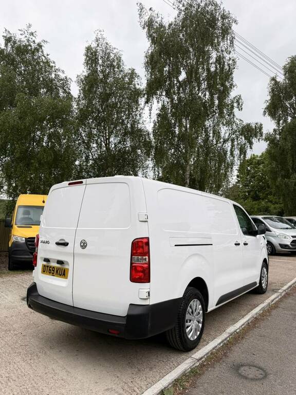Vauxhall Vivaro 2020 70 1.5 Black #8