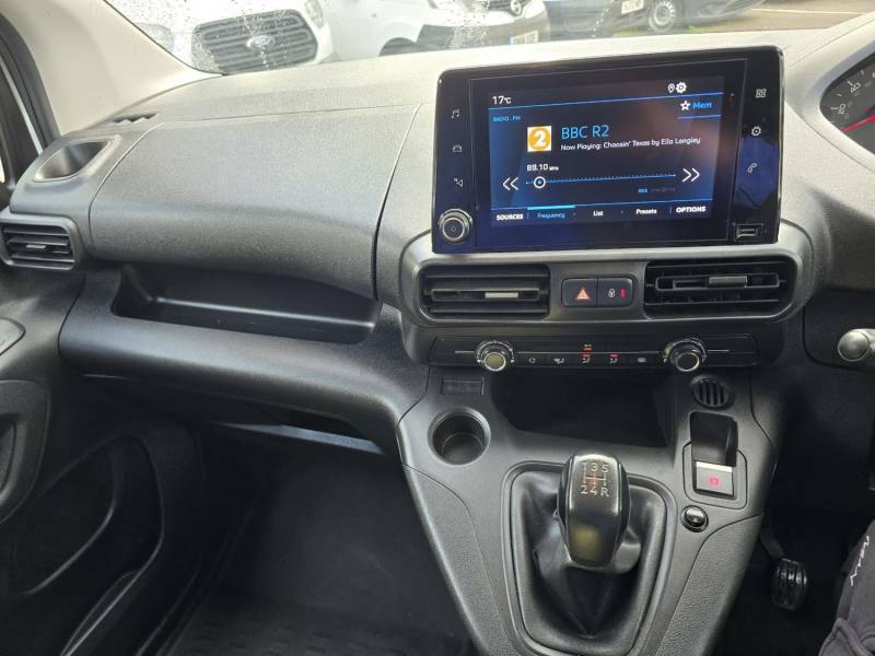 Peugeot Partner Panel Van 1.5 Bluehdi 950 Professional Long Panel White #14