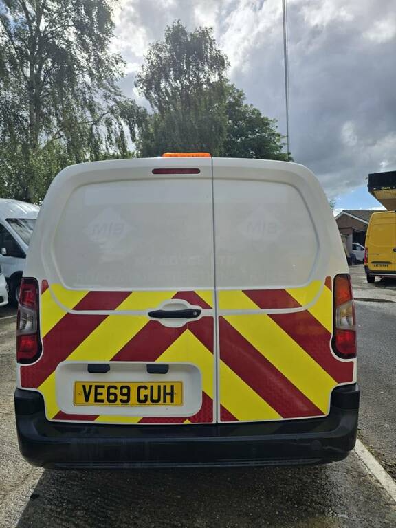 Peugeot Partner Panel Van 1.5 Bluehdi 950 Professional Long Panel White #11