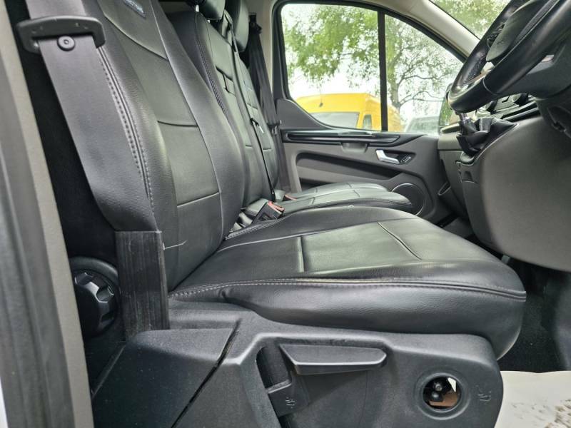 Ford Tourneo Custom 2.0 320 Ecoblue Sport Minibus Double Cab Diese White #14