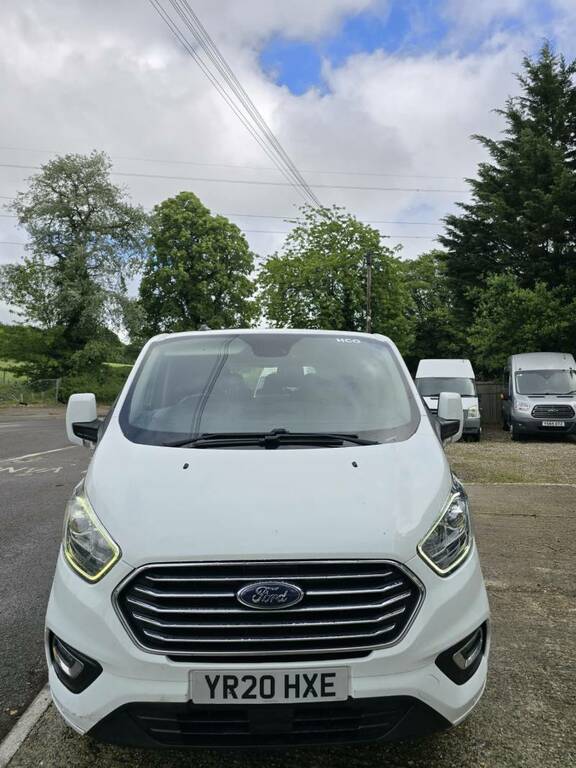 Ford Tourneo Custom 2.0 Ecoblue 130Ps L2 Lwb 9 Seater 320 Titanium White #3