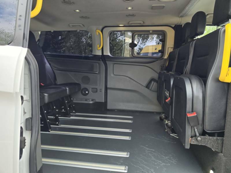 Ford Tourneo Custom 2.0 320 Ecoblue Sport Minibus Double Cab Diese White #23