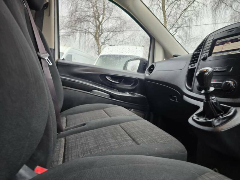 Mercedes-Benz Vito Long 111Cdi Welfare Van #15
