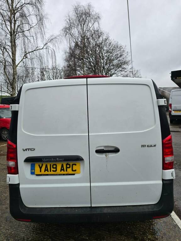 Mercedes-Benz Vito Long 111Cdi Welfare Van #11