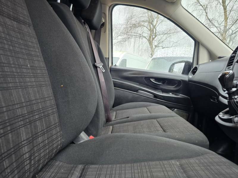 Mercedes-Benz Vito Long 111Cdi Welfare Van #16