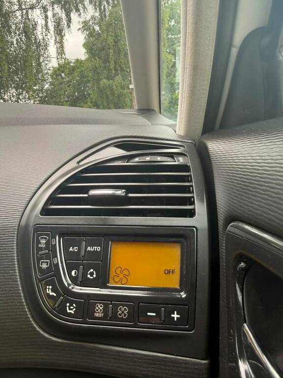 Citroen C4 Red #10