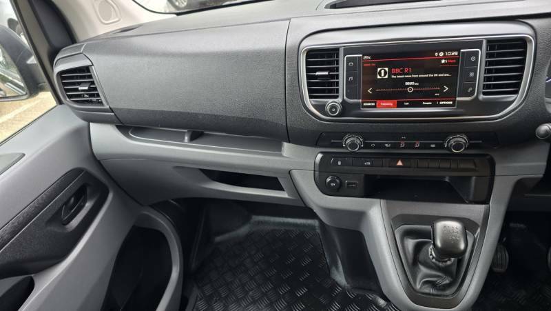 Citroen Dispatch 1.5 Bluehdi 1000 Enterprise Pro M Mwb Euro 6 Ss Black #16