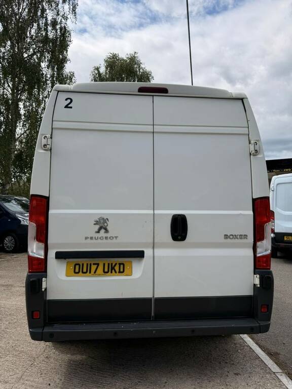 Peugeot Boxer 2L Professional White #9