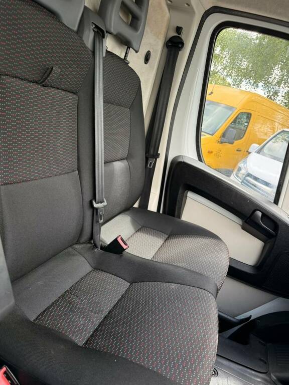 Peugeot Boxer 2L Professional White #12