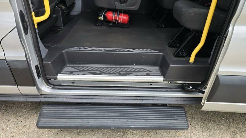 Ford Transit Custom 2.2L Trend Silver #24