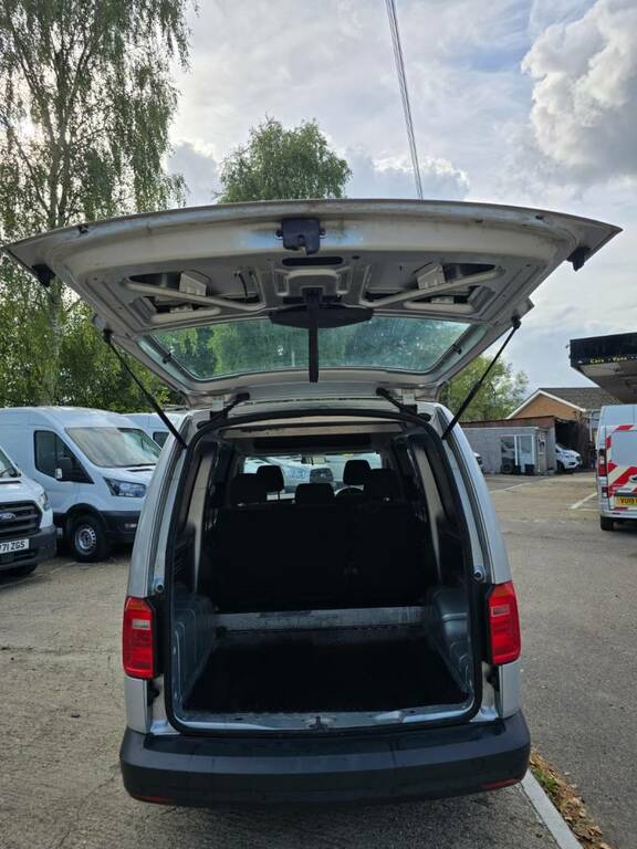 Volkswagen Caddy Maxi 2.0 2.0 Tdi C20 Highline Lwb Euro 6 Ss 6Dr Blue #14