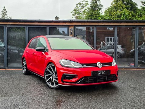Volkswagen Golf 2.0 Golf R Red