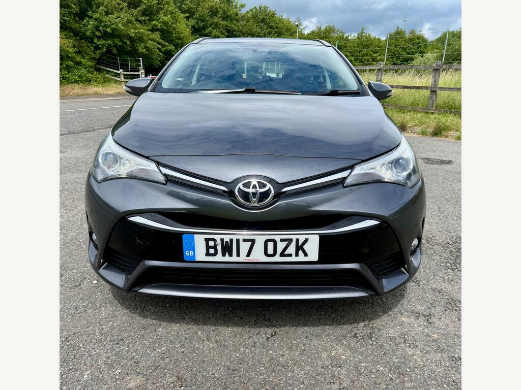 Toyota Avensis 1.6 D-4d Business Edition Touring Sports Euro 6 S Grey #2