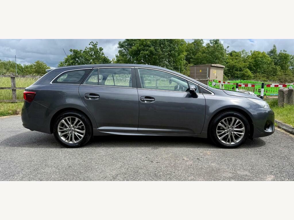 Toyota Avensis 1.6 D-4d Business Edition Touring Sports Euro 6 S Grey #3