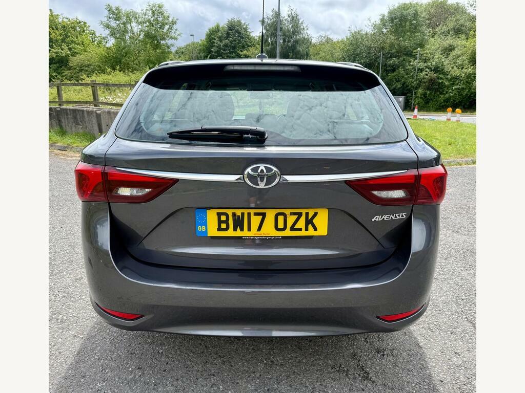 Toyota Avensis Active Silver #7