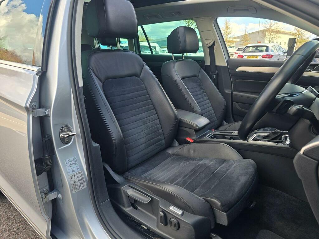 Volkswagen Passat Estate 2.0 Tdi Gt Dsg Euro 6 Ss 201818 GD18WMF Silver #4