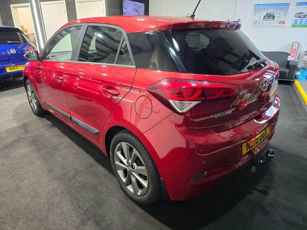 Hyundai I20 Hatchback 1.2 Premium Euro 6 201616 Red #6