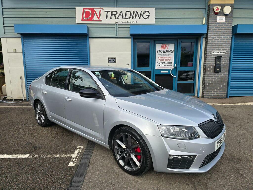 Skoda Octavia Hatchback 2.0 Tdi Vrs Euro 6 Ss Snav 201 Silver