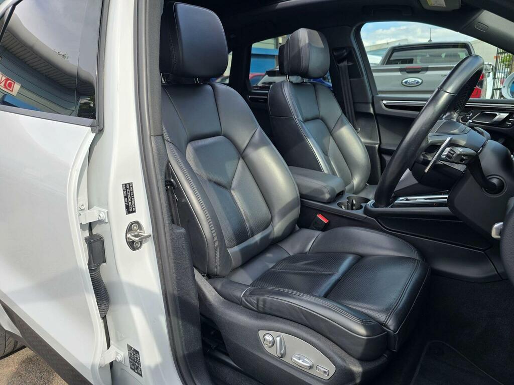 Porsche Macan Suv 2.0T Pdk 4Wd Euro 6 Ss 202121 YN71CTF White #6
