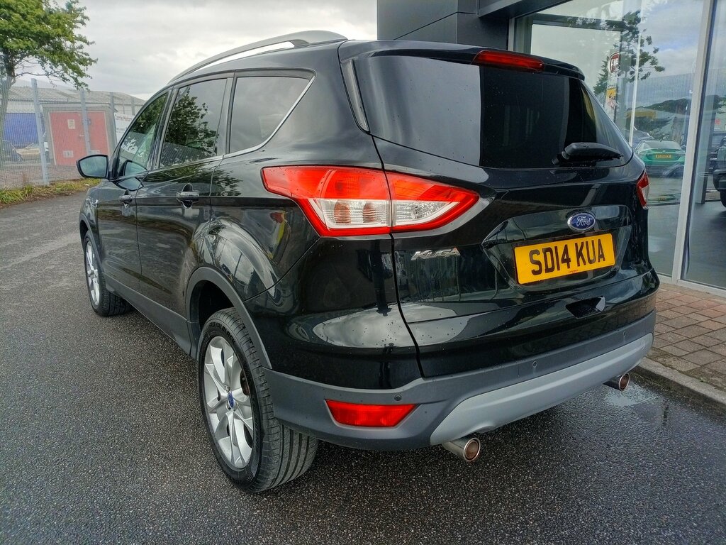 Ford Kuga 2.0 Tdci Zetec 2Wd Black #2