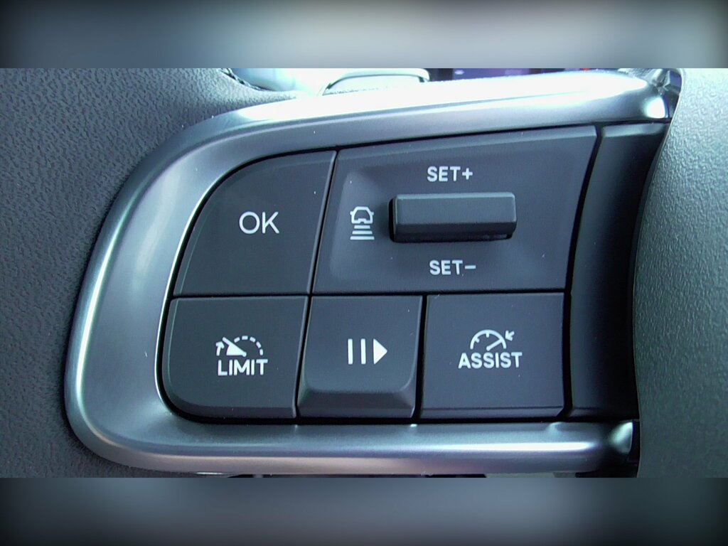 Jeep Avenger 1.2 E-hybrid Summit Dct Grey #17