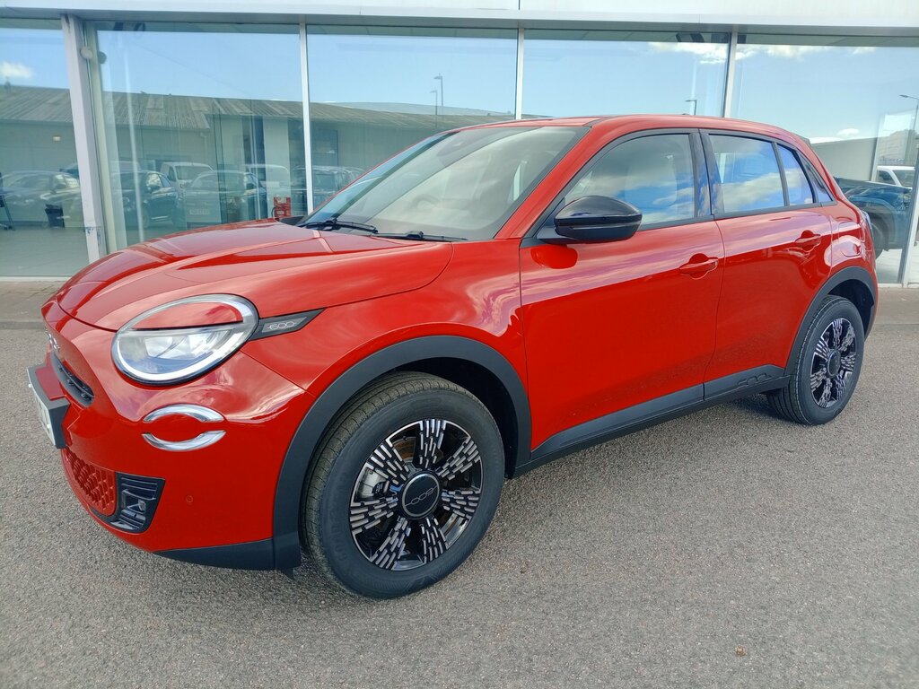Fiat 600 1.2 Icon Hybrid E-dct Red #3