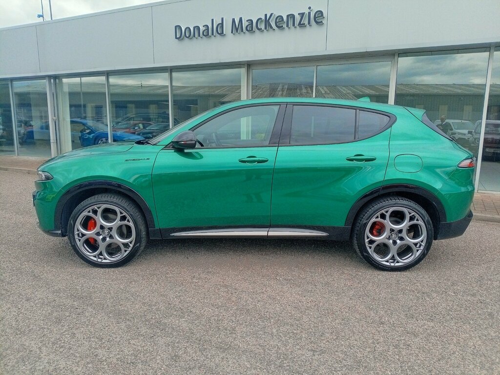 Alfa Romeo Tonale 1.3 Vgt Speciale Plug-in Hybrid Q4 Awd Green #4