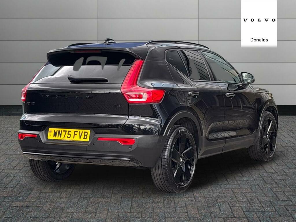 Volvo XC40 Black Edition Plus B4 Mild Hybrid WN75FVB Black #3