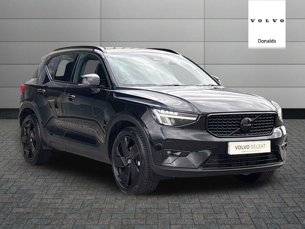 Volvo XC40 Black Edition Plus B4 Mild Hybrid Black