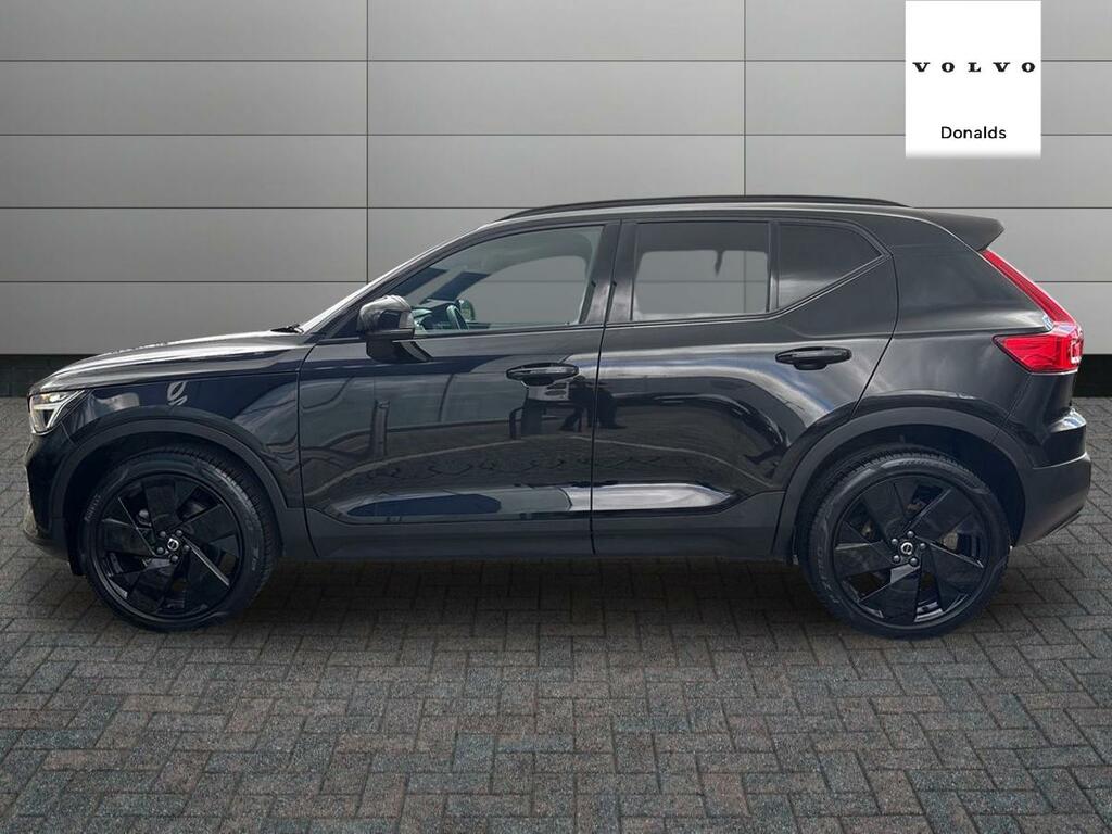 Volvo XC40 Black Edition Plus B4 Mild Hybrid WN75FVB Black #6
