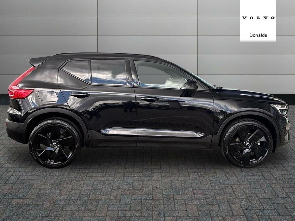 Volvo XC40 Black Edition Plus B4 Mild Hybrid WN75FVB Black #2